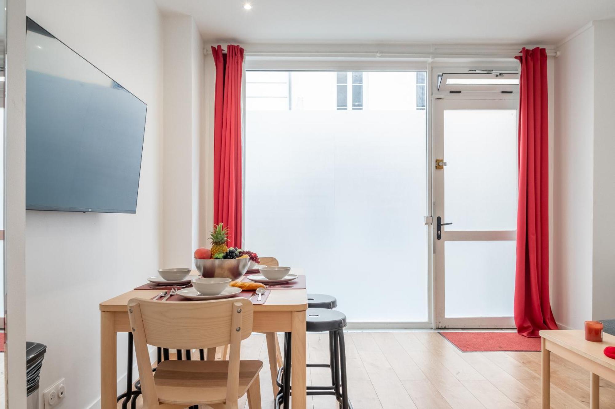 Lavie Maison Eiffel Ac Hot Tub Parijs Buitenkant foto