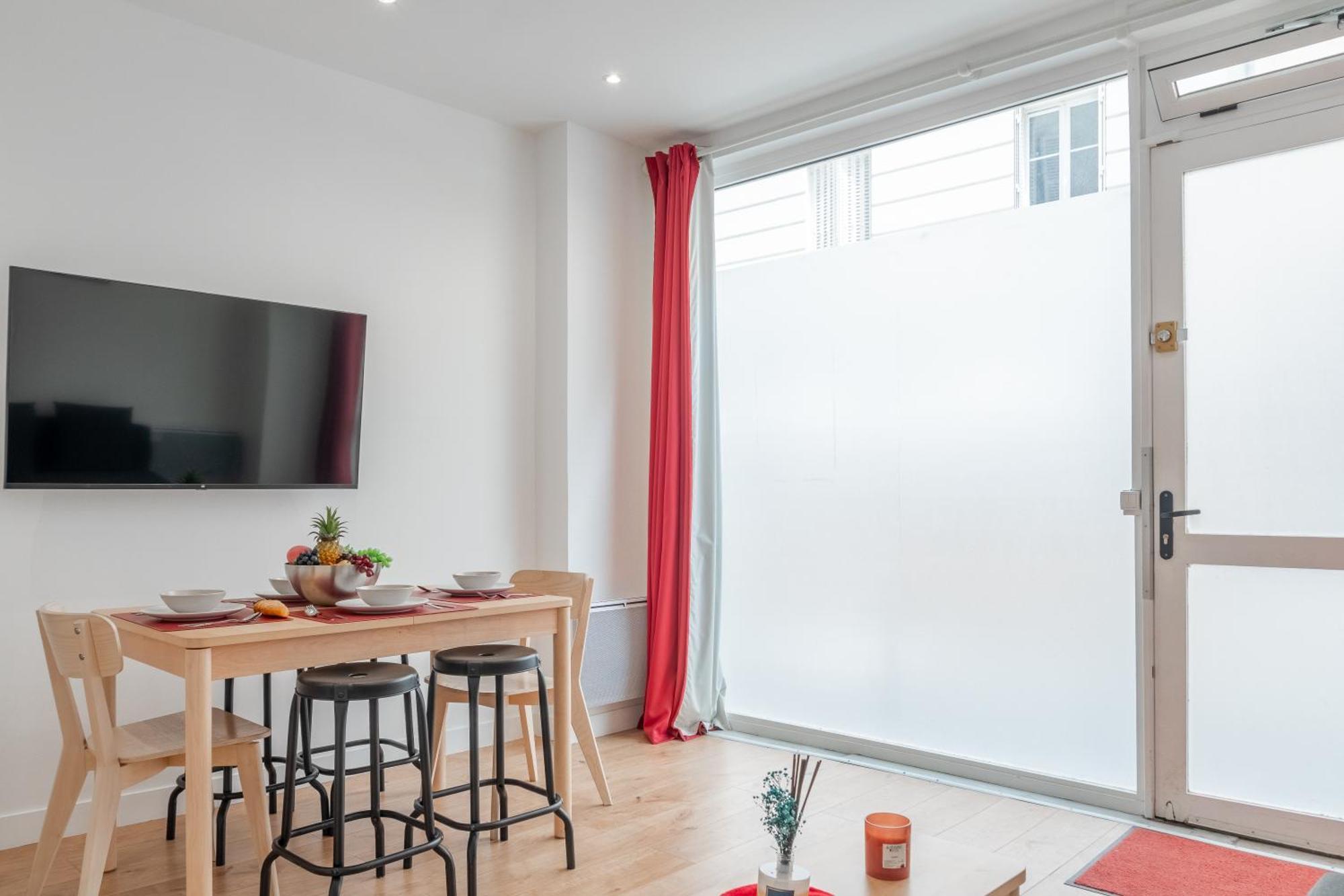 Lavie Maison Eiffel Ac Hot Tub Parijs Buitenkant foto